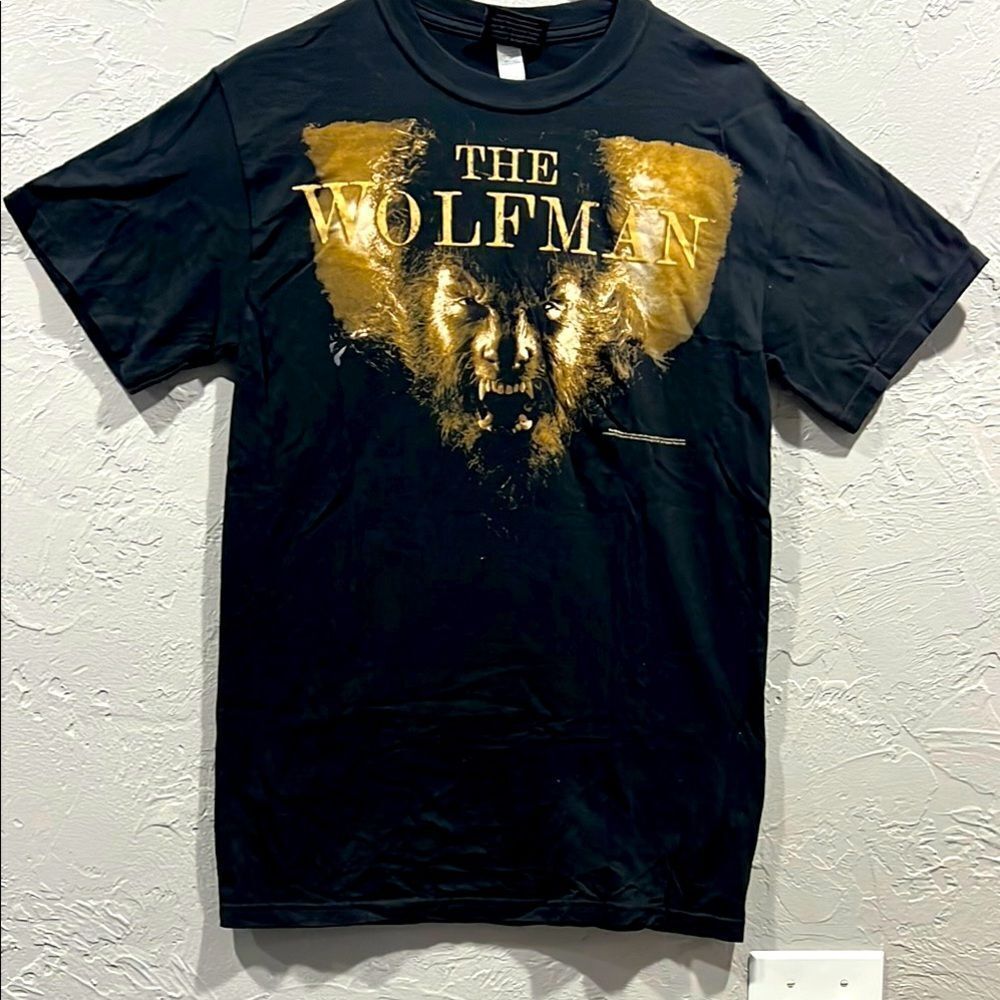 🔥🔥 “NWT” 2010 THE WOLFMAN Horror Movie Universal Monster Tee - Men Sz Small -N